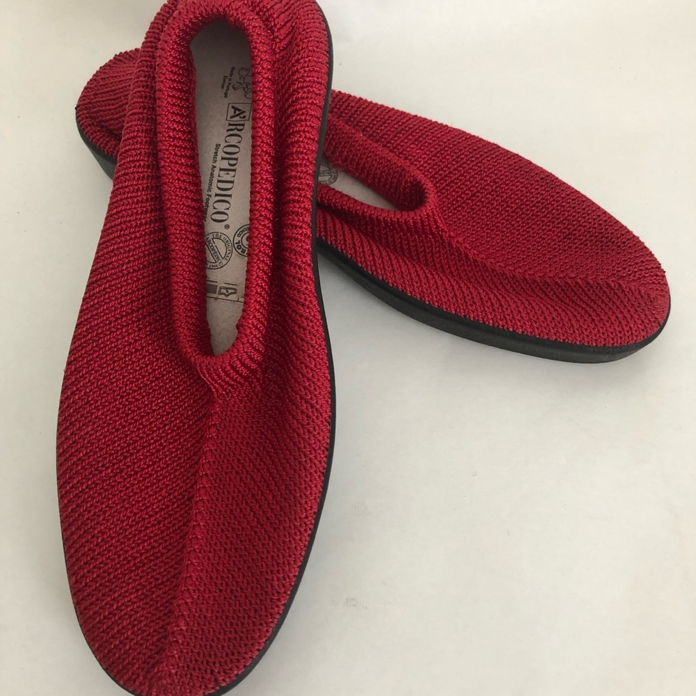 Arcopedico Sec V red knit slip on size 42